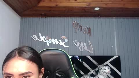 Snapshot of allisson_a chatting on 28, 1, 2025 Allisson online show from 28, 1, 2025