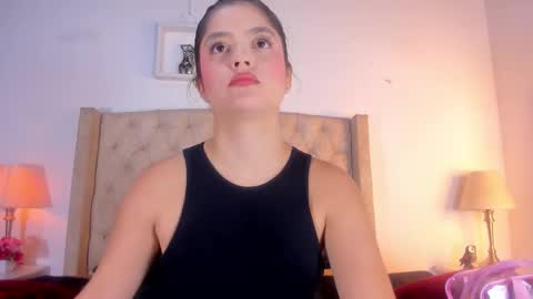 Snapshot of allisson_m chatting on 19, 12, 2025 allisson online show from 19, 12, 2025