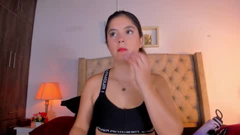 Snapshot of allisson_m chatting on 19, 1, 2026 allisson online show from 19, 1, 2026