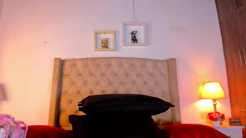 Snapshot of allisson_m chatting on 25, 2, 2026 allisson online show from 25, 2, 2026