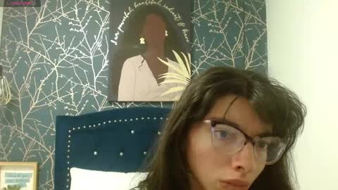 Snapshot of alllyson_ chatting on 18, 5, 2026 alison online show from 18, 5, 2026