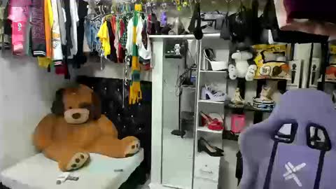 allsson_miller online show from 16, 9, 2025