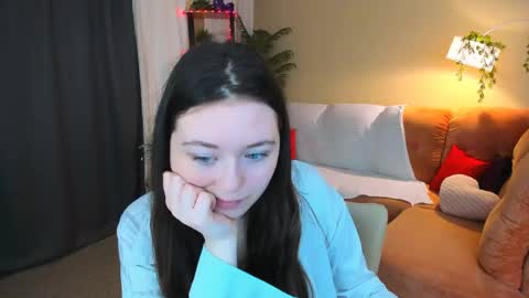 Snapshot of alluringeyess chatting on 2, 5, 2026 alluringeyess online show from 2, 5, 2026