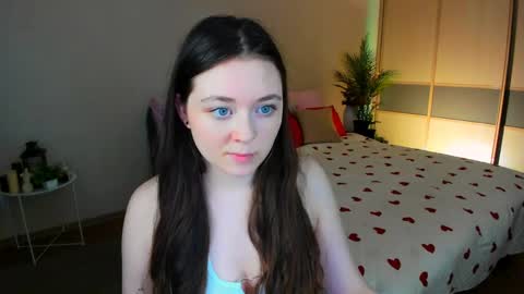 Snapshot of alluringeyess chatting on 26, 5, 2026 alluringeyess online show from 26, 5, 2026