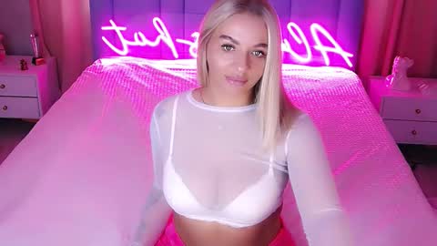 AlwaysHot online show from 23, 10, 2025