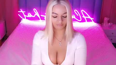 AlwaysHot online show from 1, 12, 2025