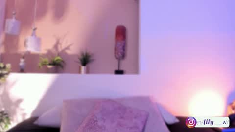 Snapshot of ally_addams chatting on 6, 11, 2025 Ally online show from 6, 11, 2025