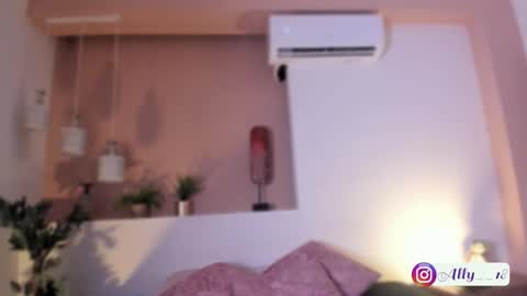 Snapshot of ally_addams chatting on 25, 11, 2025 Ally online show from 25, 11, 2025