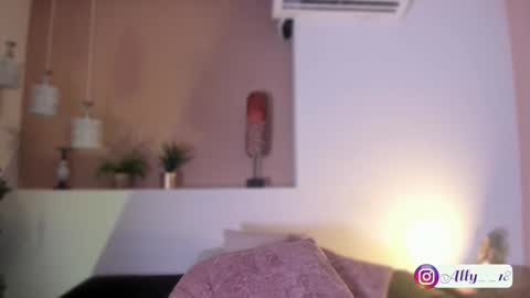 Snapshot of ally_addams chatting on 26, 11, 2025 Ally online show from 26, 11, 2025