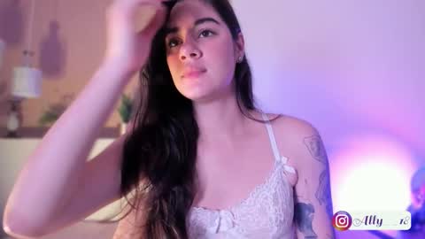 Snapshot of ally_addams chatting on 4, 12, 2025 Ally online show from 4, 12, 2025