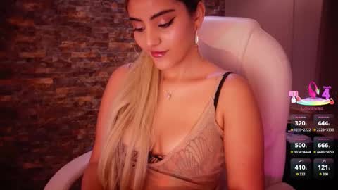 Snapshot of ally_summer chatting on 11, 1, 2026 ally_summer online show from 11, 1, 2026
