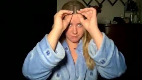 allyanalangel online show from 2, 11, 2025