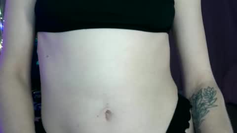 Snapshot of allyoursss1212 chatting on 27, 3, 2026 Ally Girl In Her Ally World online show from 27, 3, 2026