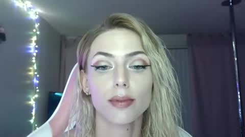 Snapshot of allyoursss1212 chatting on 28, 3, 2026 Ally Girl In Her Ally World online show from 28, 3, 2026