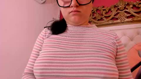 Snapshot of allyroux chatting on 29, 4, 2026 Ally online show from 29, 4, 2026