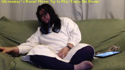 Allyssamay online show from 12, 1, 2025