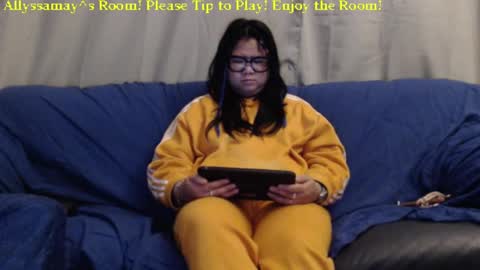 Allyssamay online show from 22, 1, 2025