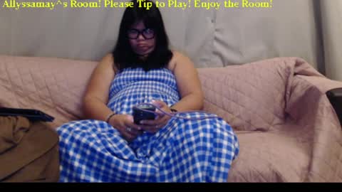 Allyssamay online show from 10, 4, 2026