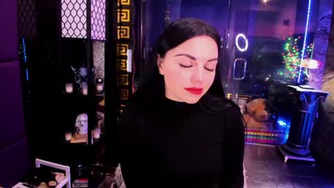 Snapshot of alma_pearl chatting on 18, 6, 2026 Alma online show from 18, 6, 2026