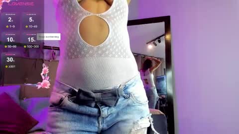 alma_rose_ online show from 28, 5, 2026