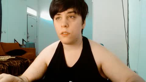 Snapshot of almondonwheels chatting on 20, 12, 2025 Almond online show from 20, 12, 2025