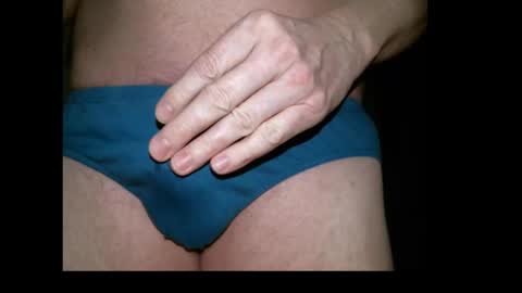 Snapshot of almost__home chatting on 12, 3, 2025 almost__home online show from 12, 3, 2025