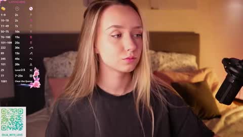 Lia online show from 2, 12, 2025