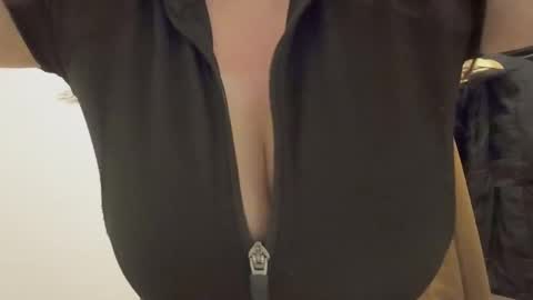 Aloha Catita online show from 24, 10, 2025