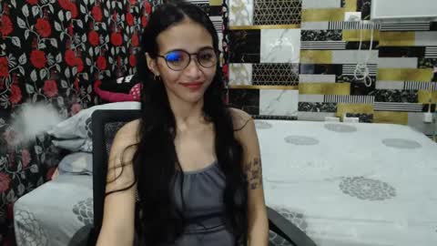 Alondra  online show from 18, 1, 2025