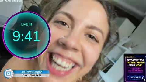 Snapshot of alondra_on_fire chatting on 5, 4, 2026 Alondra Suarez online show from 5, 4, 2026