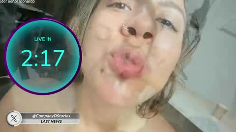 Snapshot of alondra_on_fire chatting on 22, 5, 2026 Alondra Suarez online show from 22, 5, 2026