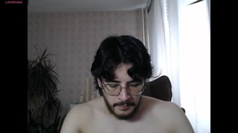 Snapshot of alone_at_homee chatting on 8, 4, 2026 Alan online show from 8, 4, 2026