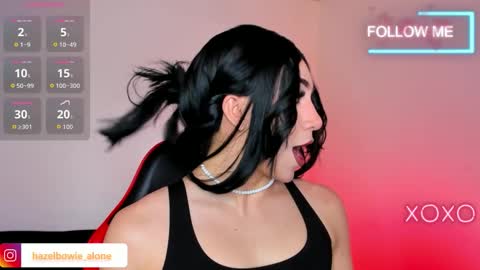 Snapshot of alonehazel chatting on 14, 12, 2025 Hazel Bowie online show from 14, 12, 2025