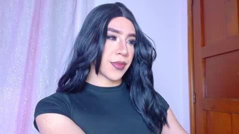 Hazel Bowie online show from 26, 3, 2026