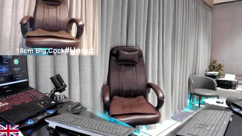 Snapshot of alpha_uk_boss chatting on 5, 4, 2026 alpha_uk_boss online show from 5, 4, 2026