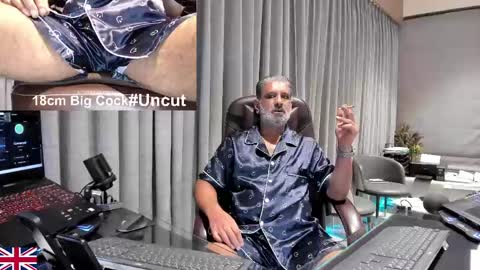 Snapshot of alpha_uk_boss chatting on 19, 4, 2026 alpha_uk_boss online show from 19, 4, 2026