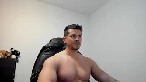 Snapshot of alphagodleatherking92 chatting on 31, 3, 2026 LeatherMaster online show from 31, 3, 2026