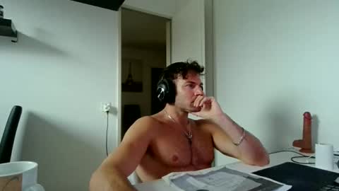 Snapshot of alphah_hunk chatting on 1, 4, 2026 alphah_hunk online show from 1, 4, 2026