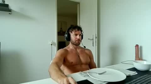 Snapshot of alphah_hunk chatting on 20, 4, 2026 alphah_hunk online show from 20, 4, 2026