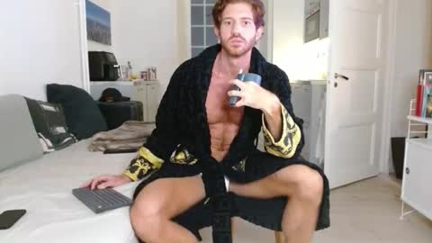 alphahung23 online show from 4, 12, 2025