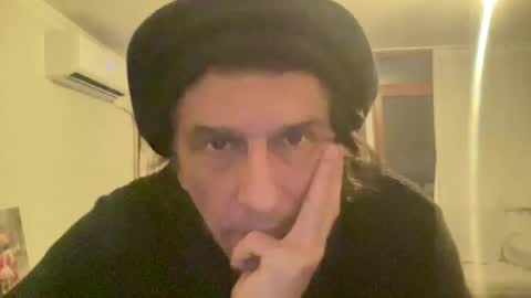 Snapshot of alphandre chatting on 15, 1, 2025 AlphAndre online show from 15, 1, 2025