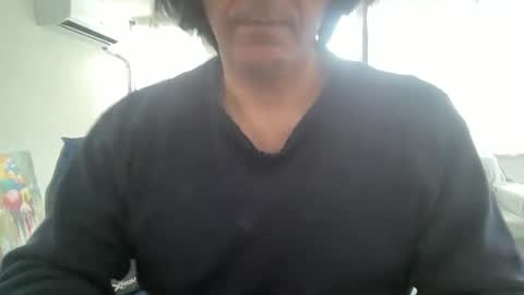 Snapshot of alphandre chatting on 5, 2, 2025 AlphAndre online show from 5, 2, 2025