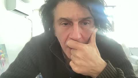 Snapshot of alphandre chatting on 11, 2, 2025 AlphAndre online show from 11, 2, 2025