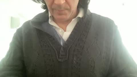 Snapshot of alphandre chatting on 17, 2, 2025 AlphAndre online show from 17, 2, 2025