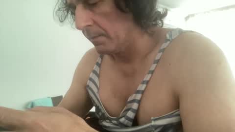 Snapshot of alphandre chatting on 2, 3, 2025 AlphAndre online show from 2, 3, 2025