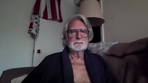 Snapshot of alphauniform chatting on 18, 12, 2024 AlphaUniform online show from 18, 12, 2024