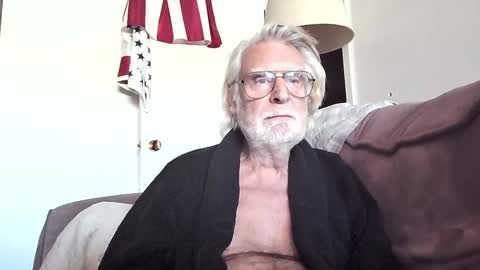 Snapshot of alphauniform chatting on 14, 1, 2025 AlphaUniform online show from 14, 1, 2025