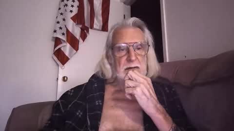 Snapshot of alphauniform chatting on 21, 3, 2026 AlphaUniform online show from 21, 3, 2026