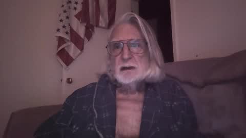 Snapshot of alphauniform chatting on 22, 3, 2026 AlphaUniform online show from 22, 3, 2026