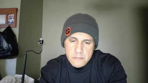 Snapshot of alucard76000 chatting on 20, 4, 2026 Cestus online show from 20, 4, 2026